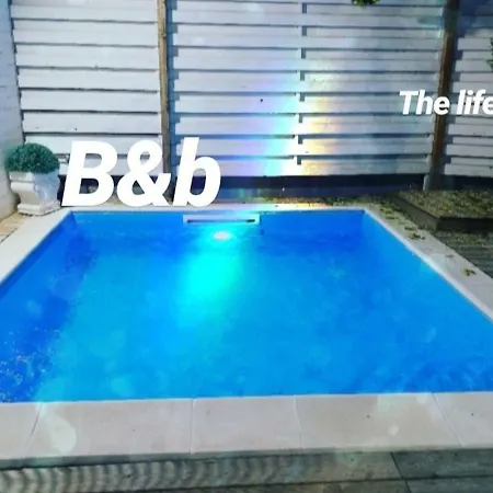 B&B The Life Garden 세르콜라